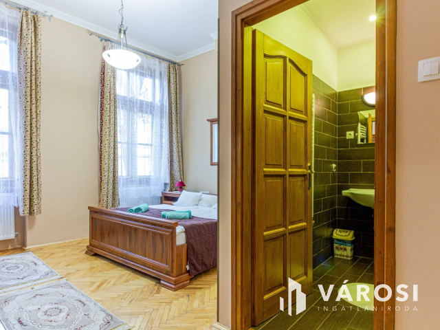 Belvárosi Apartman a Napfény Városában eladó!