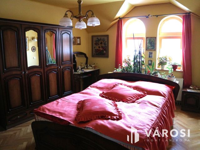 Körmend befektetőnek társasház,Rába vendégház,21szoba eladó