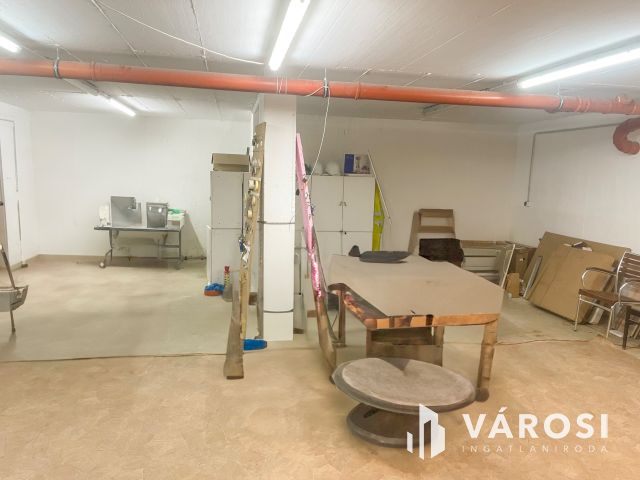 185 m2 Műhely/raktár/iroda eladó újépítésű társasházban