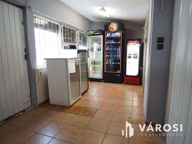 Eladó kis üzlethelység, számos lehetőséggel!