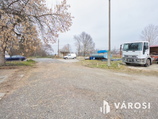 Vásárhelyen ipari ingatlan kiadó