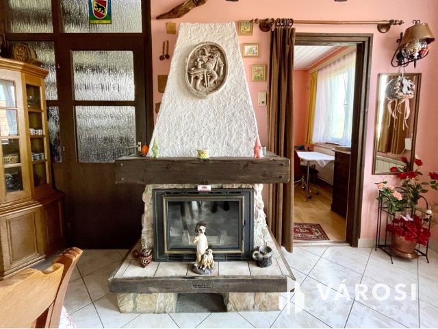 Kétgenerációs családi ház , sok lehetőséggel