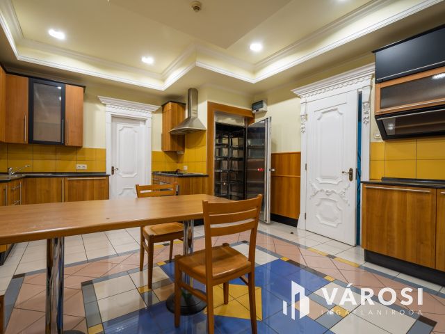 Exkluzív Villa a Rózsadombon