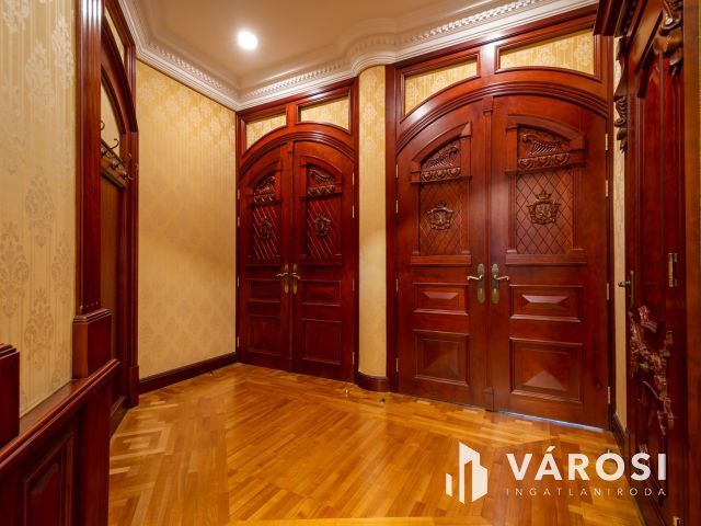 Exkluzív Villa a Rózsadombon