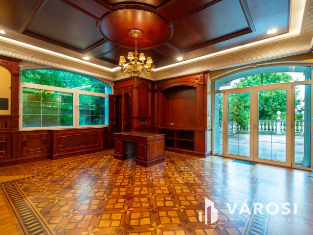 Exkluzív Villa a Rózsadombon