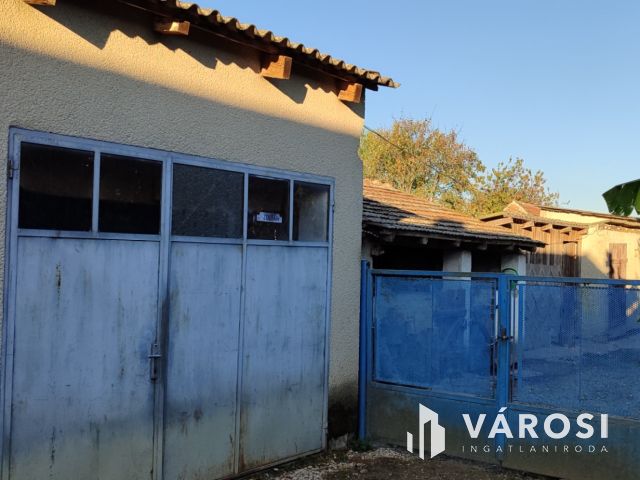 Átlagos állapotú, családi ház Sormáson