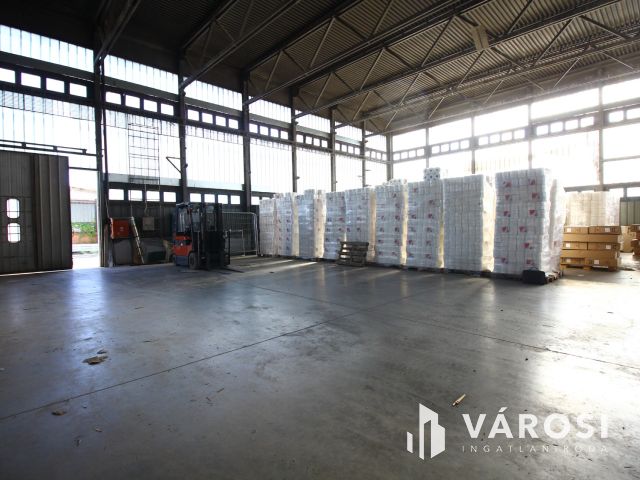 Kiváló ipari csarnok