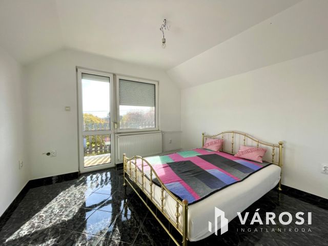 Azonnal költözhető családi ház 8 percre a Balatontól