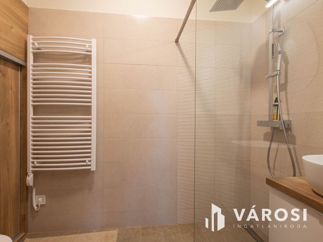 Kényelmes prémium családi ház a Kállay ligetben!