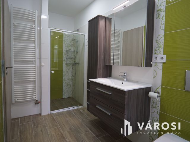 Minőségi, igényesen felújított Sorházi lakás!