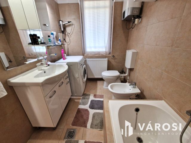 Hangulatos vidéki kúria a Sebes-Körös közelében