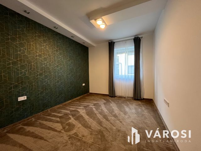 Debrecen Belvárosi 3 Szoba Nappalis Új Lakás Kiadó!