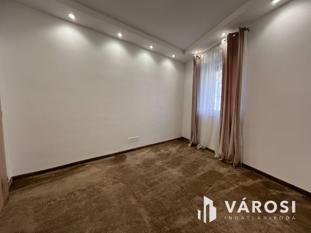 Debrecen Belvárosi 3 Szoba Nappalis Új Lakás Kiadó!