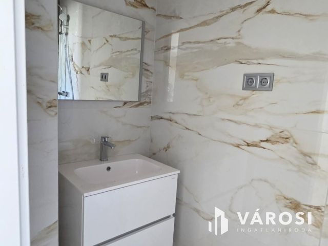 Szinte egyetlen ilyen lehetőség-új költözhető lakás-Debrecen