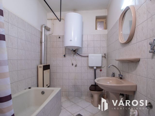 Otthon és telephely egy helyen – ritka lehetőség Mádon