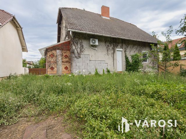 Nagy ház, hatalmas lehetőségek!