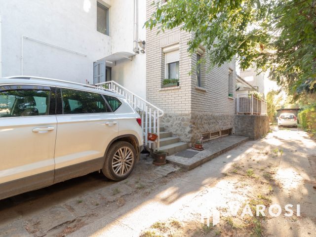 A Római-part közelében 25 m2-es, ablakos, alagsori lakás