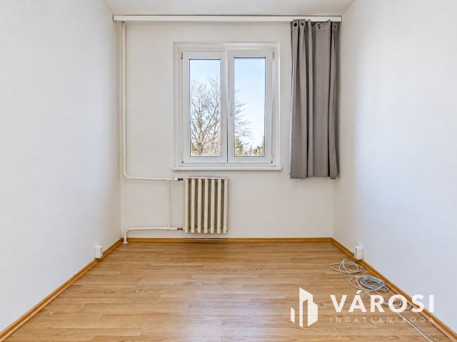 Rákospalotán a Szent Korona útján, panellakás eladó