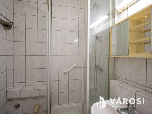 1.emeleti lakás eladó Győr Szabadhegyen közel a tóhoz